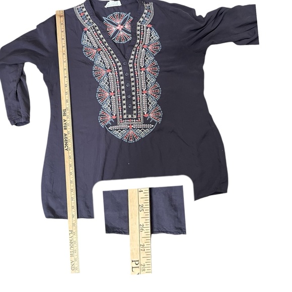 Luna Moon Anthropologie Embroidered Blouse Size Large Tunic Top Gray Boho - Picture 8 of 9